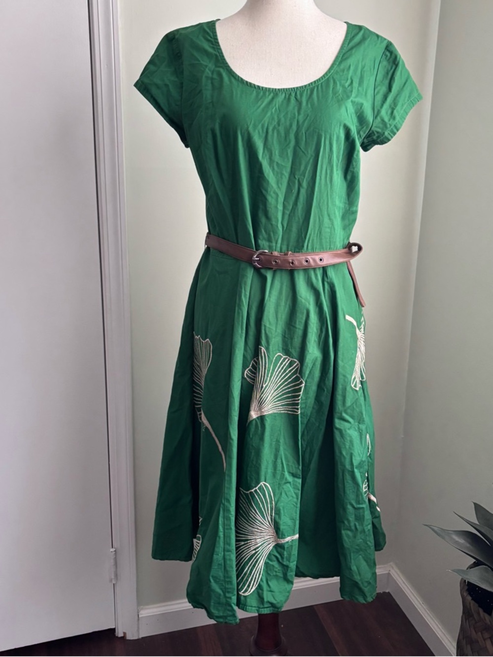 EShakti Green Floral Midi Dress with Scoop Neck size L